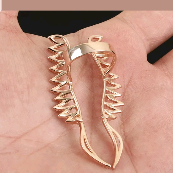 White Topaz unique finger cuff multi size - Picture 2 of 3